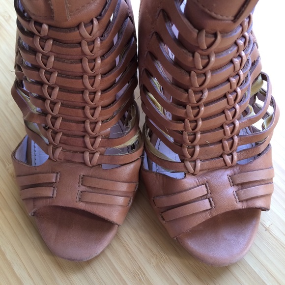 🟣 2/$10 Vince Camuto Effel Sandal - Fudge (4.5) - Picture 5 of 12